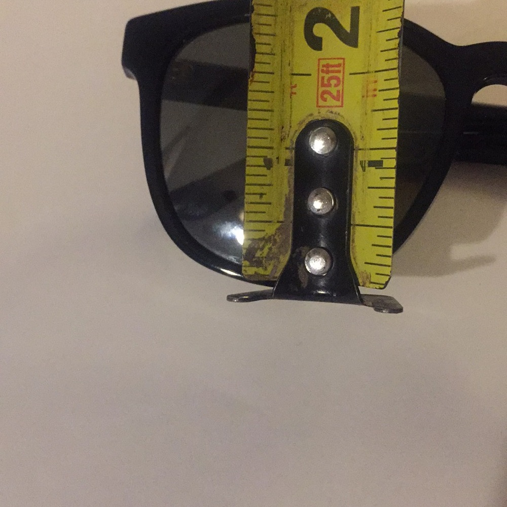 Gucci Black Swarovski sunglasses - Picture 8 of 8